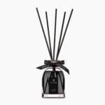 luxury-reed -diffuser-gift-box-100ml-black-liquid-black-reeds-product-picture-ame-des-indes